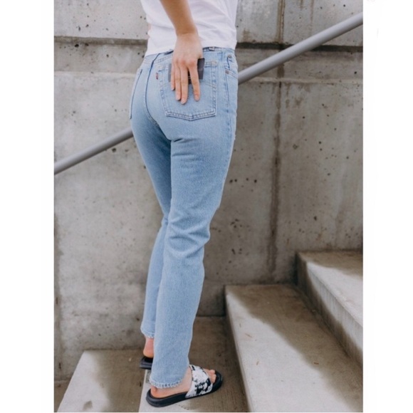 Levi's 501 Premium High Rise Straight Leg Button Fly Stars and Stripes 28 x 30 - Picture 4 of 16